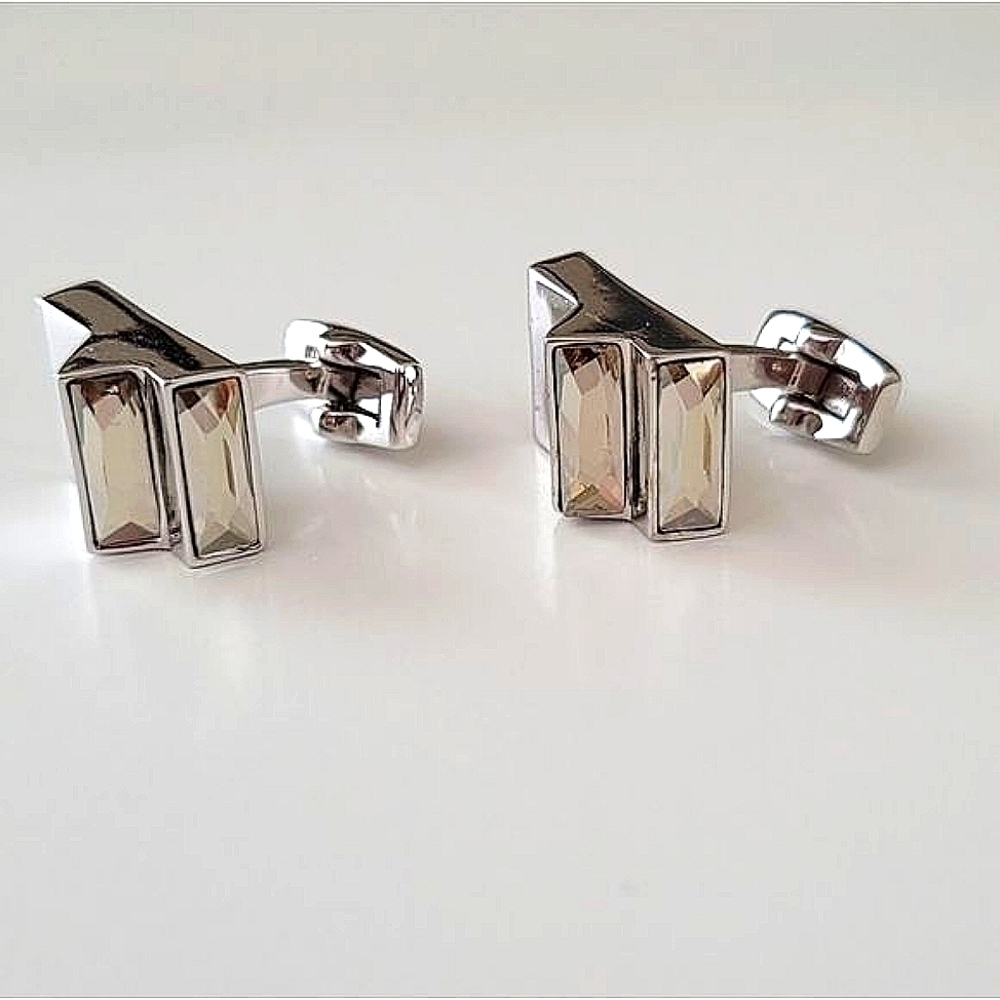 Cufflinks Duchamp London Silver Tone Crystal Cufflinks #0072